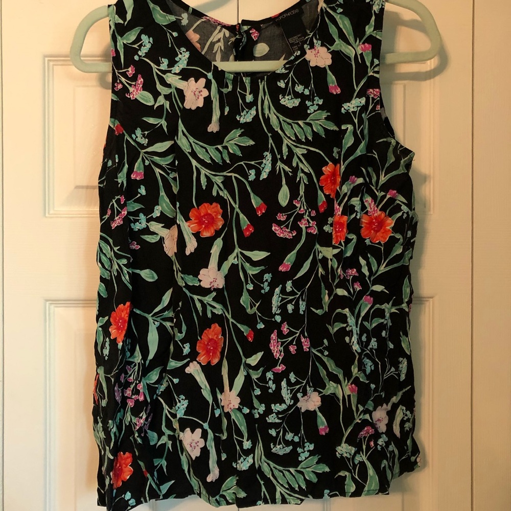 Floral print top with buttons down the back